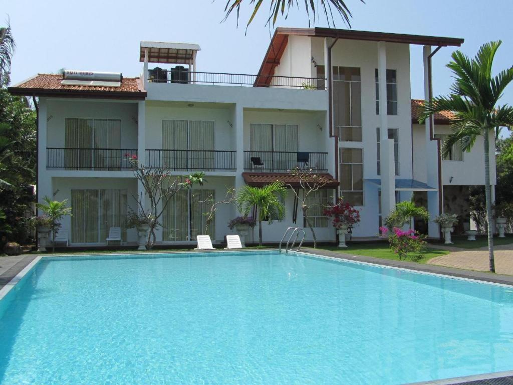 נגומבו Rainbow Lagoon Resort מראה חיצוני תמונה